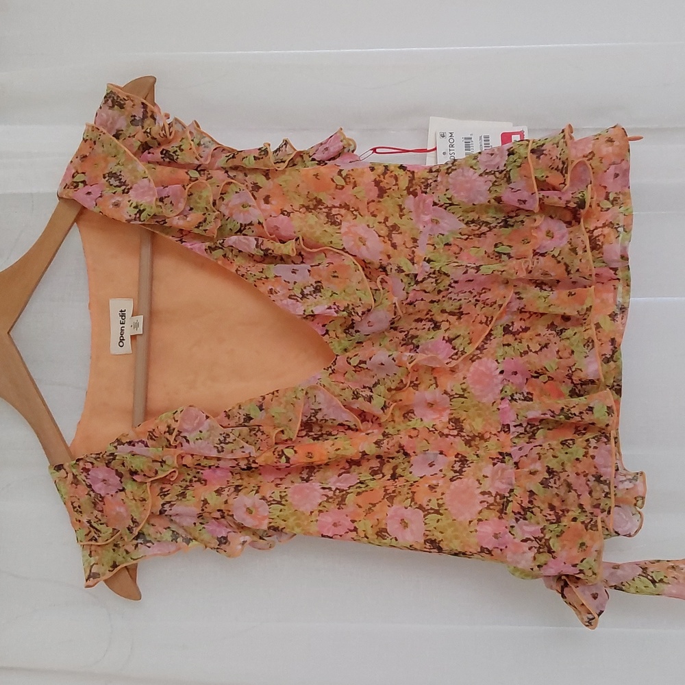NWT Open Edit Ruffles Crop Top Size S